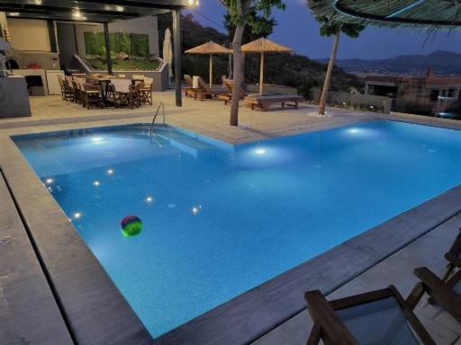 "Stergiou Luxury Apartment 2Nd Floor" Με Κοινη Πισινα Saronida Luaran gambar