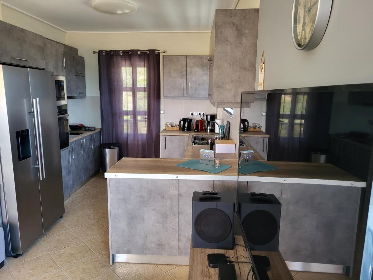 "Stergiou Luxury Apartment 2Nd Floor" Με Κοινη Πισινα Saronida Luaran gambar